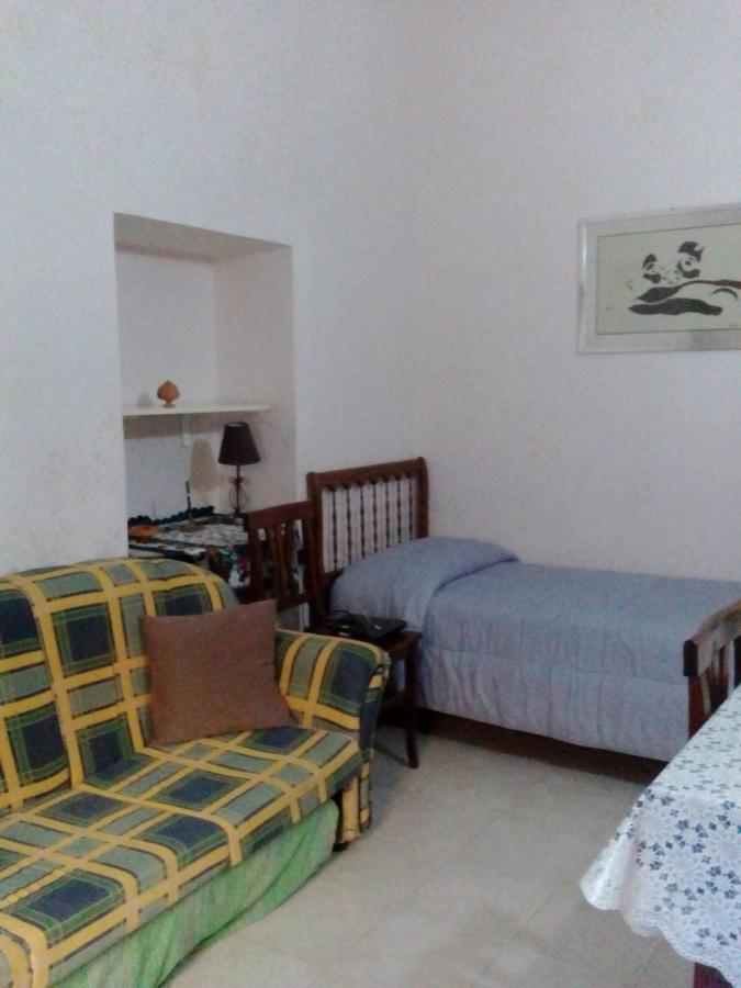 Camere Simili A Ostello Solo Per Uomini - Hostel-Like Rooms Only For Man Taranto Ngoại thất bức ảnh